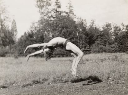 Etienne BEOTTY (1897-1961)


Le saut, c.1945


Tirage...