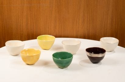 Claire de LAVALLEE (1953)
Suite de sept tasses...
