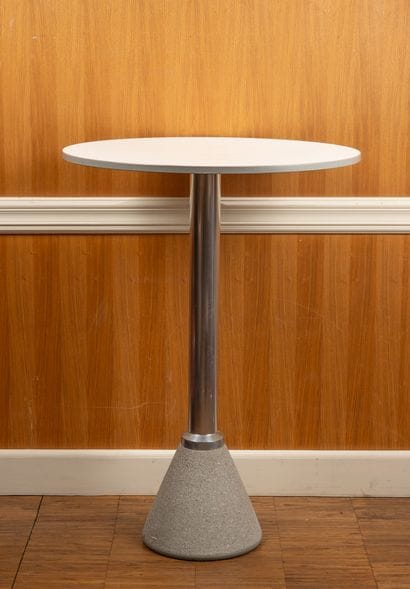 Konstantin GRCIC (1965-)
Table de bar
Edition...