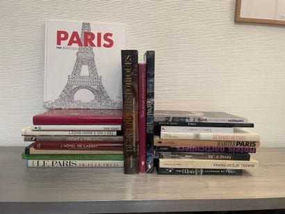 Paris
Lot of about twenty books, including:...