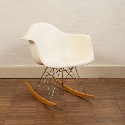 Charles EAMES (1907-1978) pour Vitra
Rocking...