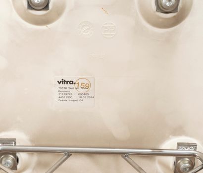 Charles EAMES (1907-1978) pour Vitra
Rocking...