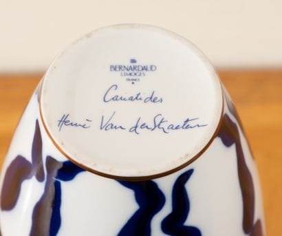 Hervé VAN DER STRAETEN (1965-)
Vase Cariatides
Vase...
