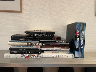 History 
Lot of about 20 books including:
Jean...