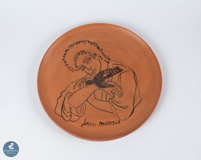 Jean MARAIS (1913-1998)
Plat rond à décor...
