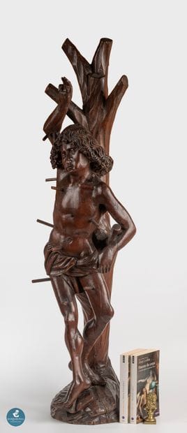 Saint Sébastien en bois fruitier sculpté...