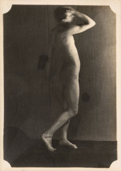 ANONYME		
Homme nu debout, c.1920	
Tirage...