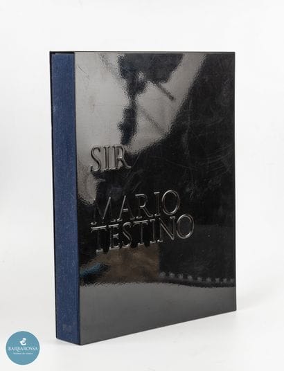 Mario TESTINO (1964-)
Sir
Relié sous coffret...