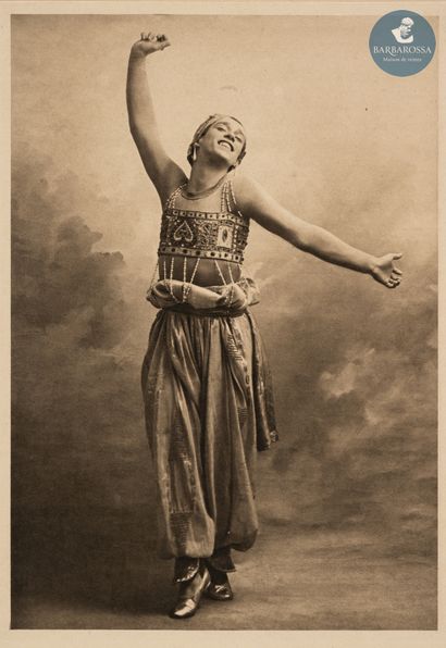 Emile Otto HOPPE (1878-1972)
	Nijinsky in...