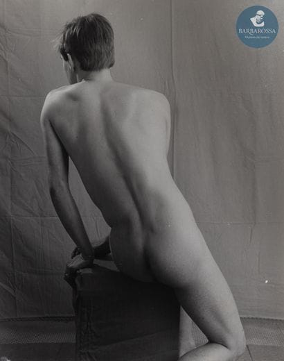 ANONYME
		Etude de jeune homme, c.1970/80
	Dix-neuf...