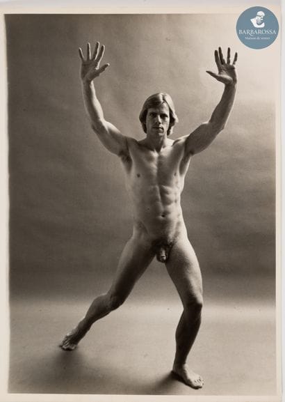 Kenn 	DUNCAN (XX)
		Etude de danseur nu,...
