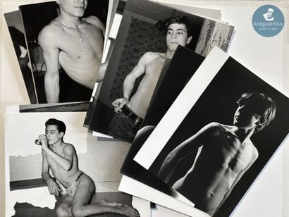 ANONYME
		Etude de jeunes hommes, c.1970/80
	Douze...