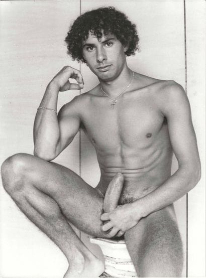Tony PATRIOLI (1941-2017)	
Jeune homme italien,...
