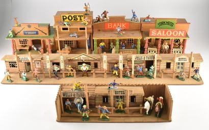4 décors du FAR WEST avec figurines collées...