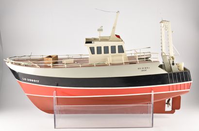 BATEAU RADIO COMMANDE en bois 