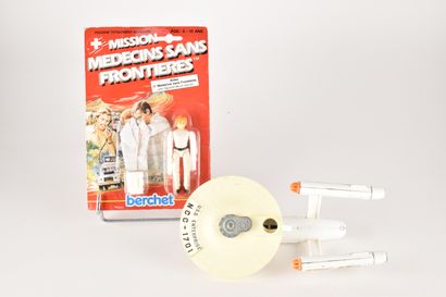 STAR TREK, DINKY TOYS - Vaisseau USS ENTERPRISE...