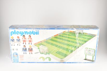 PLAYMOBIL - Terrain de football, référence...