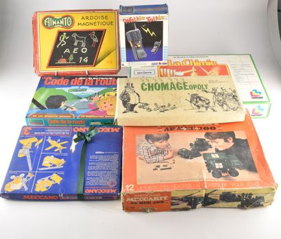 Ensemble de jeux divers dont jeux : LAFFONT...