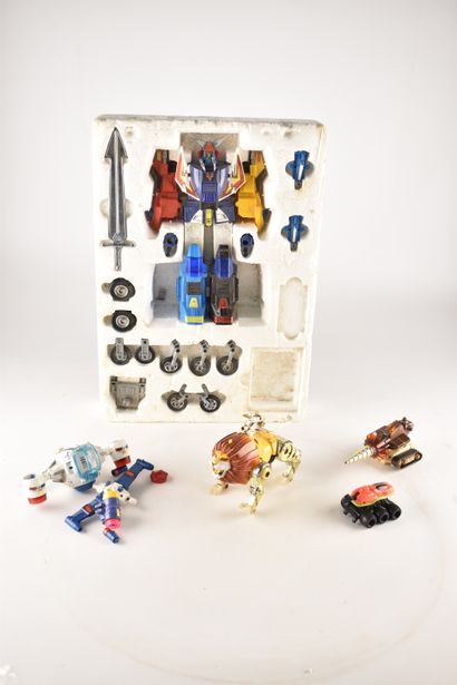 POPI Bioman Lion transformer, vaisseau Capitaine...