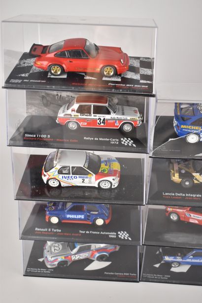 22 voitures miniatures de rallye (dont Rallye...