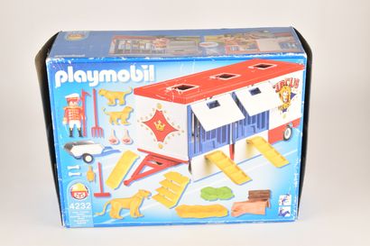 PLAYMOBIL - Cirque, Monsieur Loyal avec remorques,...
