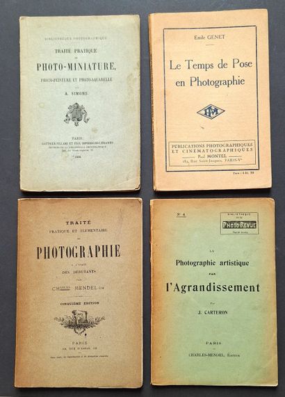 PHOTOGRAPHIC TECHNIQUES
4 books on photographic...