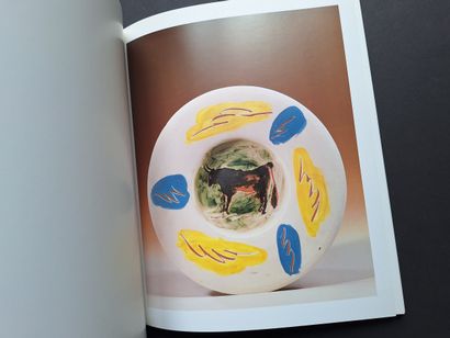 BEYELER GALLERY
3 exhibition catalogs 
1/