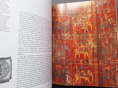 FABRIC
Two publications
1/“Histoires tissées”;...