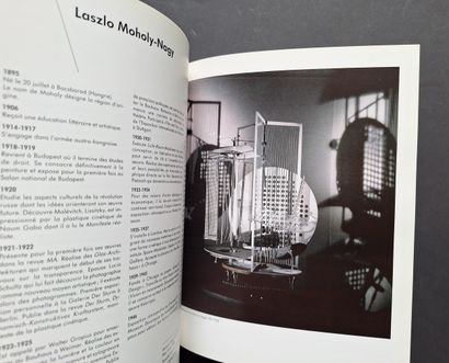 MOTION IN ART
