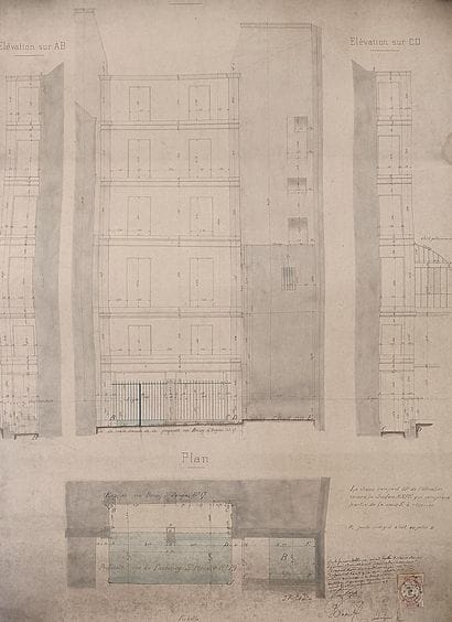 Suite de 12 plans d'architectes d'un immeuble...