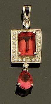 Pendentif rectangulaire en or gris 18K (750/oo)...