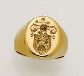 Chevalière armoriée en or jaune 18K (750/oo)...