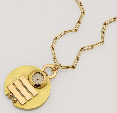Jean Després
Pendentif Montre formé d'un...