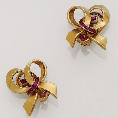 Paire de clips d'oreilles en or jaune 18K...