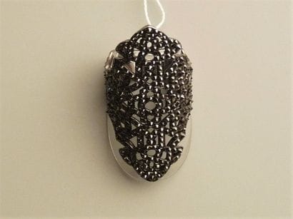 REPOSSI
Bague Marquise ajourée en or noirci...