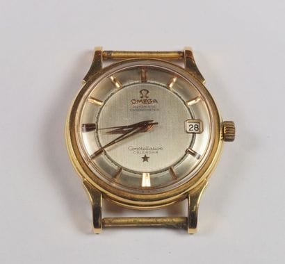 OMEGA
Montre d'homme en or jaune 