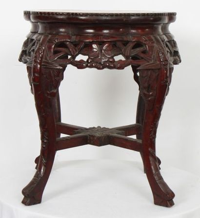 SELLETTE POLYLOBEE EN BOIS SCULPTE ASIE

En...
