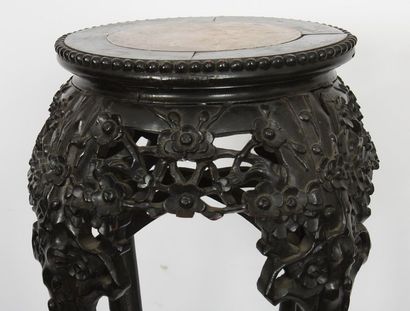 SELLETTE CIRCULAIRE EN BOIS SCULPTE ASIE

En...