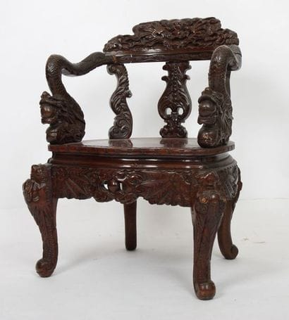 FAUTEUIL DE BUREAU EN BOIS SCULPTE 