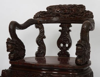 FAUTEUIL DE BUREAU EN BOIS SCULPTE 