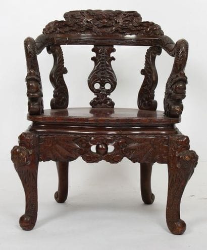 FAUTEUIL DE BUREAU EN BOIS SCULPTE 