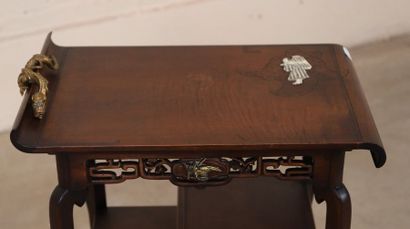 PETITE TABLE DE SALON JAPONISANTE DE GABRIEL...