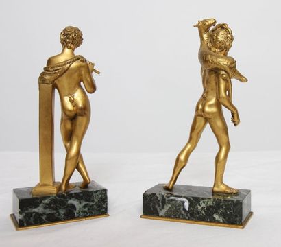 PAIRE DE PETITS BRONZES DORES 