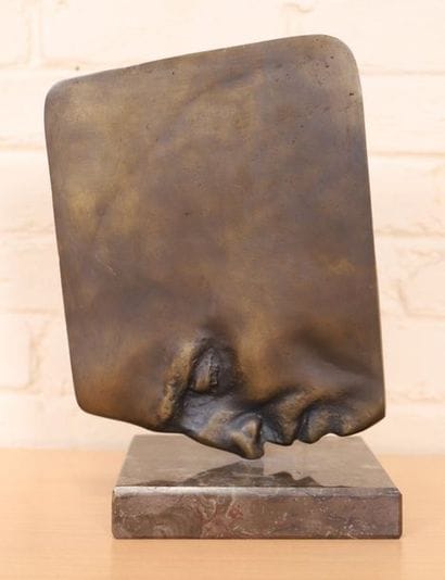 SCULPTURE EN BRONZE 