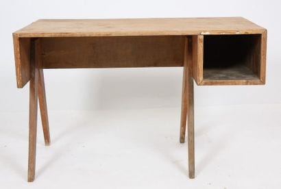 Pierre JEANNERET (1896-1967).

Bureau en...