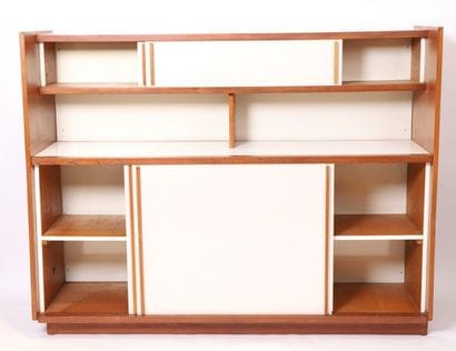 GRAND MEUBLE PASSE-PLAT D'APRES LE CORBUSIER

En...