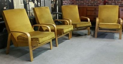ENSEMBLE DE QUATRE FAUTEUILS DE 