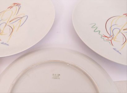 SUITE DE 6 ASSIETTES EN PORCELAINE DE LIMOGES...
