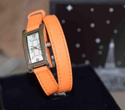 Montre Dame boîtier métal rectangulaire ,...