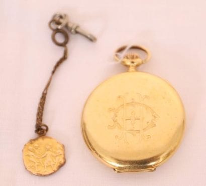 MONTRE A GOUSSET, EN OR JAUNE 